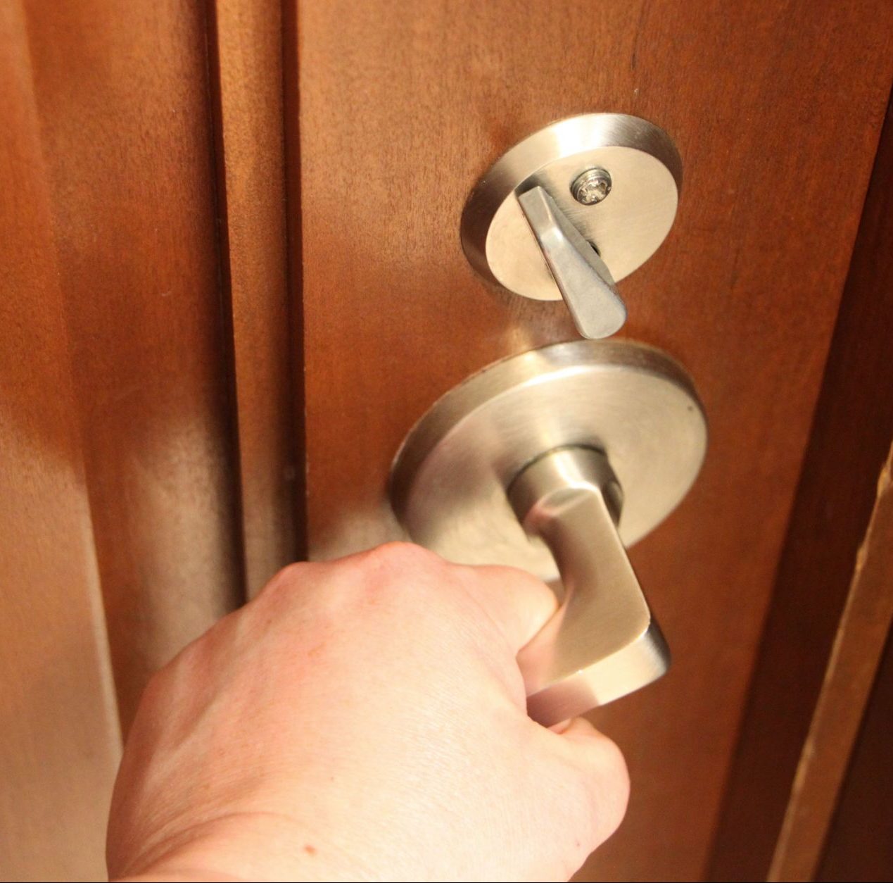 How to Tighten a Loose Doorknob or Door Handle