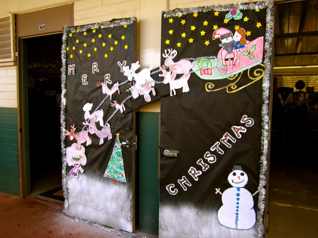 Holiday Door Decorating