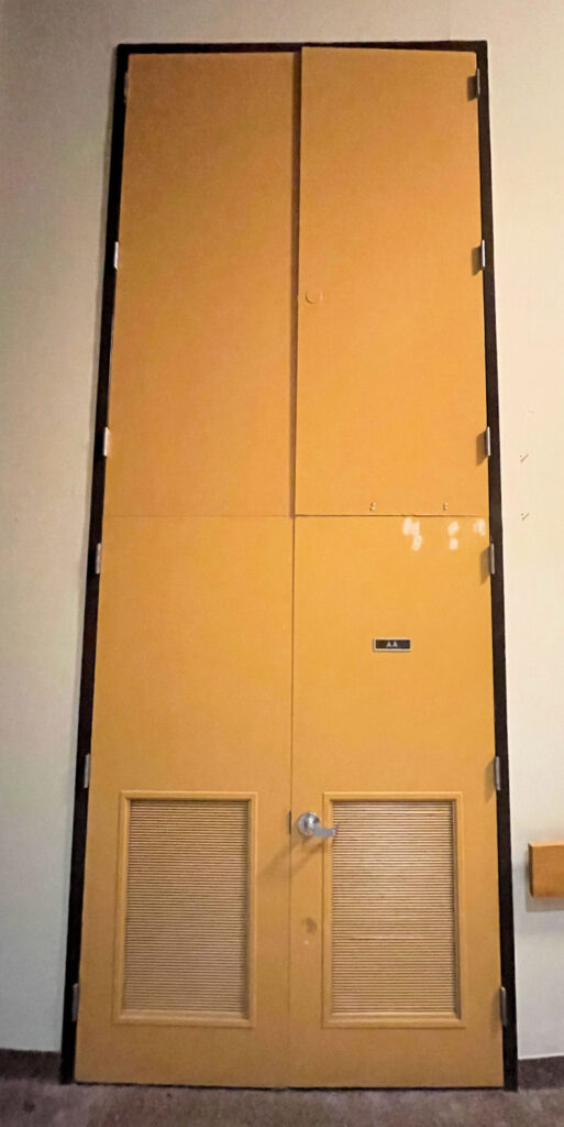 Double height door