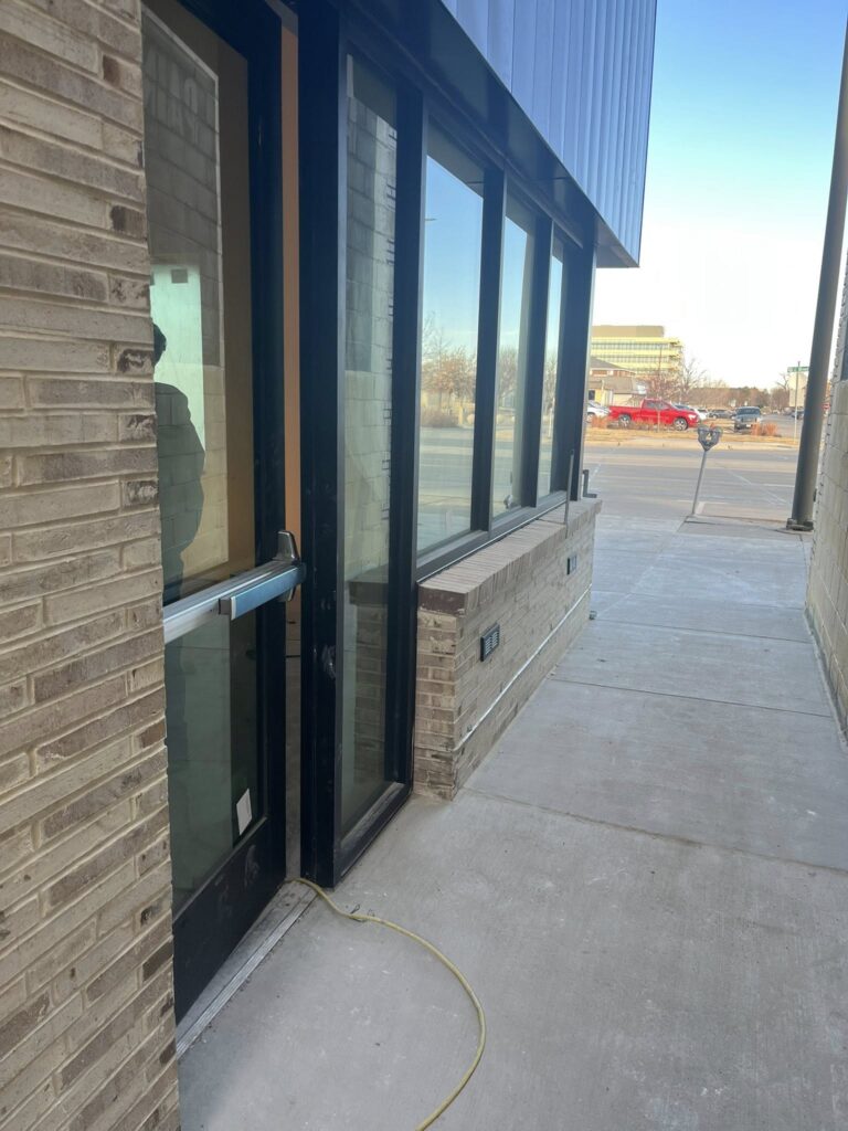 I saw today's Wordless Wednesday photos posted by Barret Baker on the Crap Locksmithing Facebook page, and I knew I had to share them here!