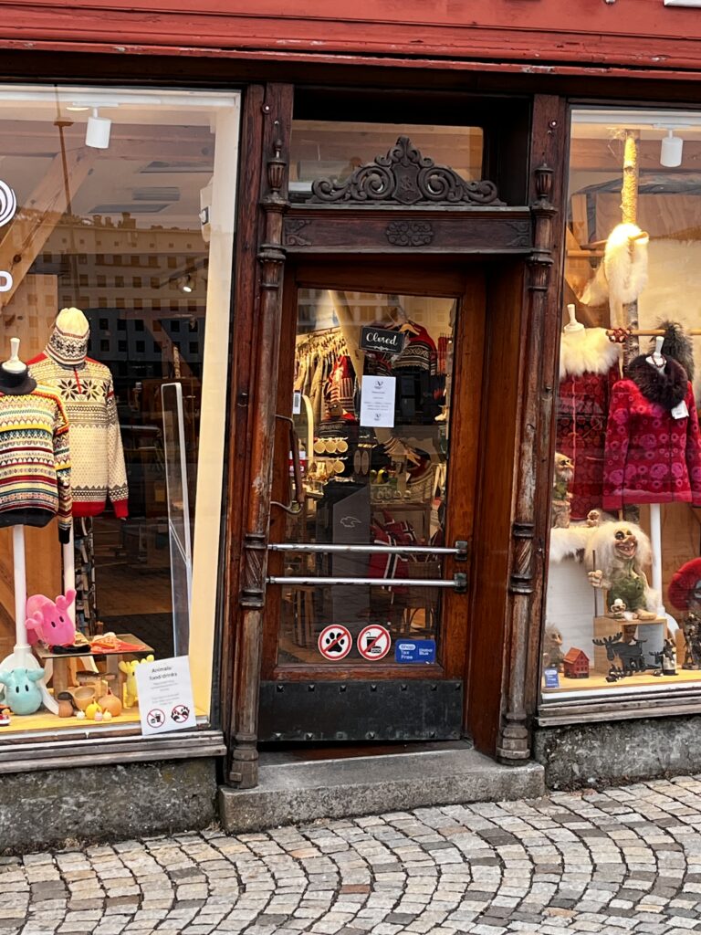 Tim Weller of Allegion sent me today's Wordless Wednesday photo of a door he saw on his recent trip to Europe.  I need to put Norway on my list!  